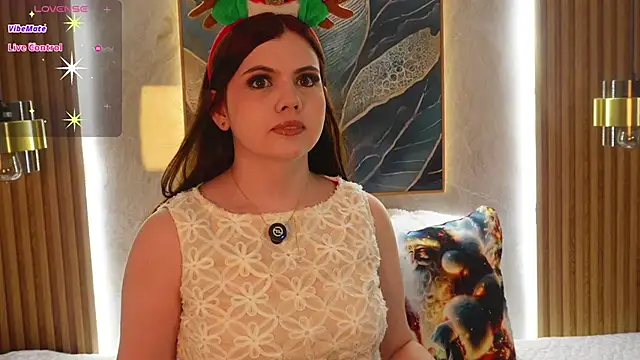 Snapshot of issa_baby2 chatting on 12-15-25, 03:44 issa baby2 online show from 12-15-25, 03:44