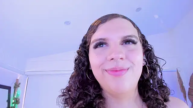 Snapshot of catleya_noire chatting on 12-01-25, 08:03 catleya noire online show from 12-01-25, 08:03