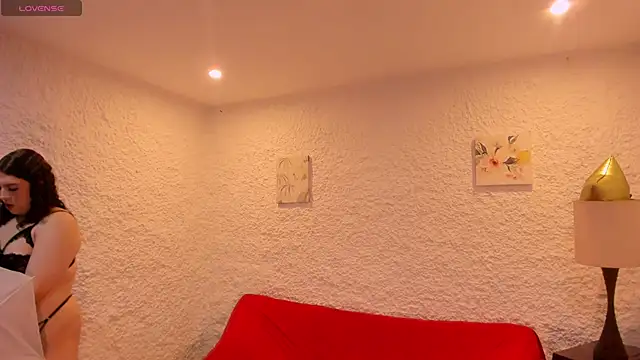 Snapshot of catleya_noire chatting on 01-15-26, 08:01 catleya noire online show from 01-15-26, 08:01