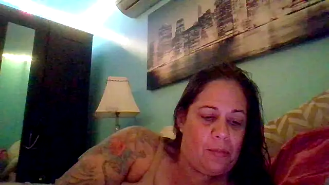 Snapshot of PrettyKittyMia chatting on 09-27-25, 05:01 PrettyKittyMia online show from 09-27-25, 05:01