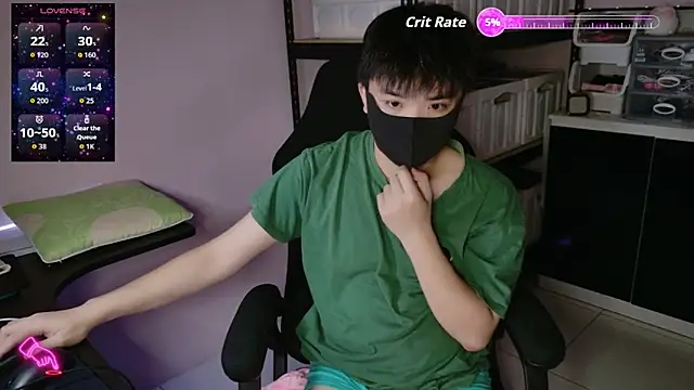 Snapshot of doggyman523 chatting on 12-22-25, 03:42 doggyman523 online show from 12-22-25, 03:42