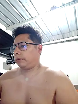 Snapshot of Napoleon246 chatting on 11-11-25, 01:16 Napoleon246 online show from 11-11-25, 01:16