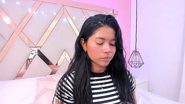 Snapshot of samantaa_shy chatting on 01-06-26, 12:47 samantaa shy online show from 01-06-26, 12:47