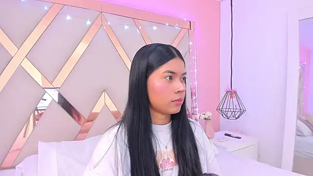 Snapshot of samantaa_shy chatting on 02-23-26, 10:51 samantaa shy online show from 02-23-26, 10:51