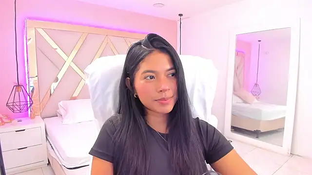 Snapshot of samantaa_shy chatting on 02-28-26, 03:18 samantaa shy online show from 02-28-26, 03:18