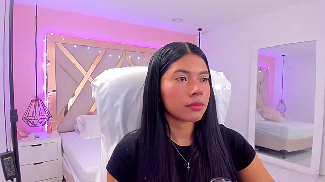 Snapshot of samantaa_shy chatting on 03-01-26, 01:40 samantaa shy online show from 03-01-26, 01:40