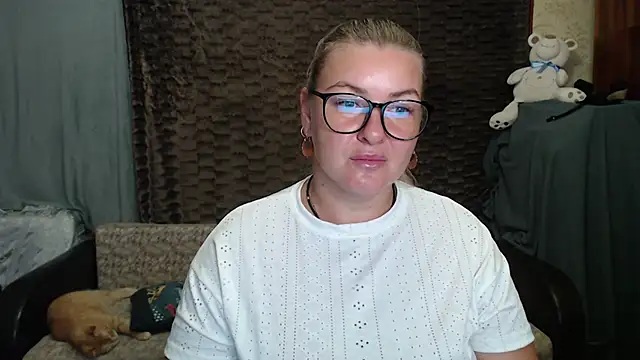 Snapshot of NikaSkylink chatting on 09-08-25, 05:23 NikaSkylink online show from 09-08-25, 05:23