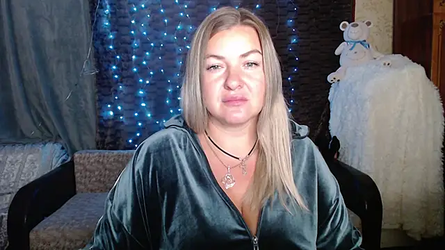 Snapshot of NikaSkylink chatting on 09-12-25, 07:03 NikaSkylink online show from 09-12-25, 07:03