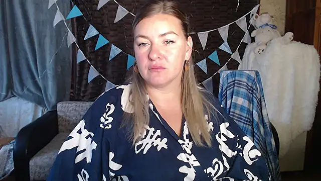 Snapshot of NikaSkylink chatting on 09-27-25, 03:22 NikaSkylink online show from 09-27-25, 03:22