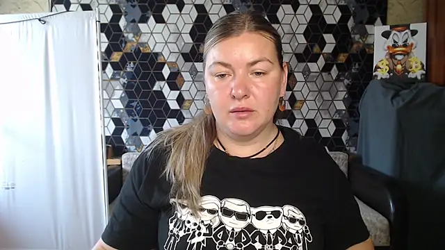 NikaSkylink online show from 05-19-26, 05:03
