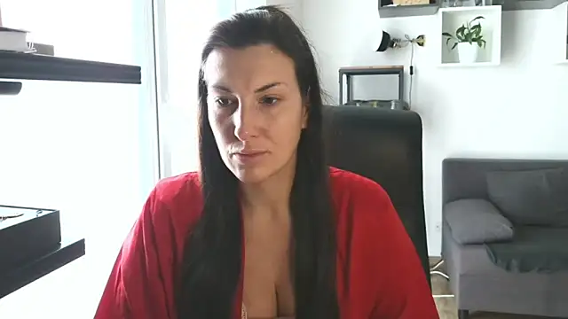 DonnaAmore online show from 10-13-25, 07:19