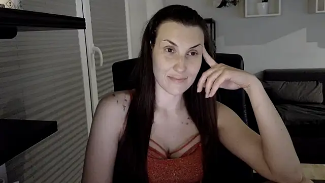 DonnaAmore online show from 05-17-26, 08:16