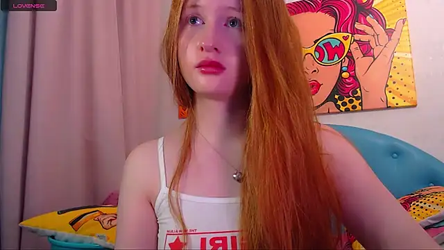 Snapshot of LuxXAngel chatting on 09-26-25, 08:13 LuxXAngel online show from 09-26-25, 08:13