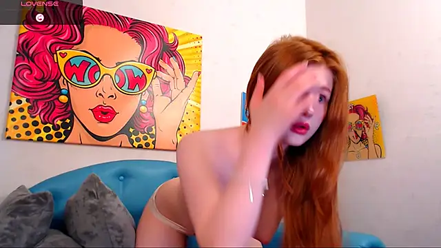 Snapshot of LuxXAngel chatting on 11-12-25, 12:33 LuxXAngel online show from 11-12-25, 12:33