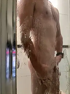 Snapshot of Woodchip chatting on 10-11-25, 06:45 Woodchip online show from 10-11-25, 06:45