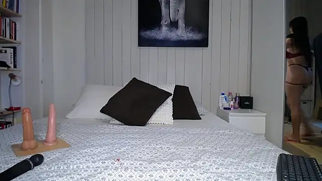 alexa moreti online show from 11-20-25, 09:42