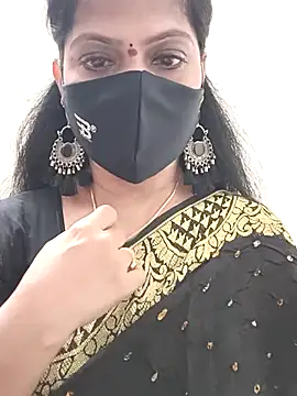 Snapshot of shivani27 chatting on 09-08-25, 04:39 shivani27 online show from 09-08-25, 04:39