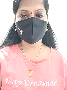 Snapshot of shivani27 chatting on 09-16-25, 02:40 shivani27 online show from 09-16-25, 02:40