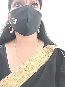 Snapshot of shivani27 chatting on 10-02-25, 02:57 shivani27 online show from 10-02-25, 02:57