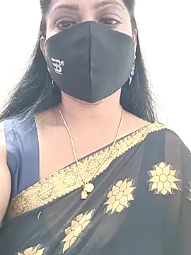 Snapshot of shivani27 chatting on 11-24-25, 04:07 shivani27 online show from 11-24-25, 04:07