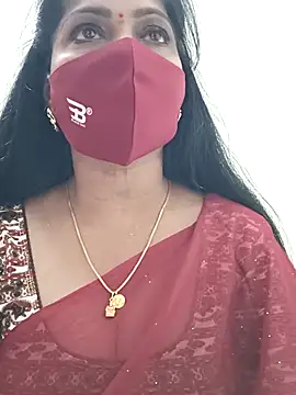 Snapshot of shivani27 chatting on 11-25-25, 09:15 shivani27 online show from 11-25-25, 09:15