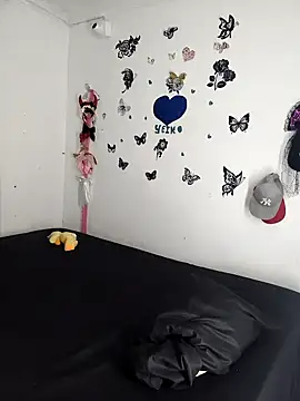 AntonelaMorriz online show from 12-17-25, 08:09