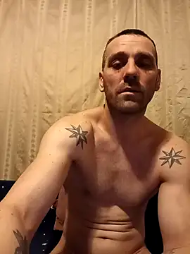 Snapshot of YzabellFabioo chatting on 02-20-26, 10:32 YzabellFabioo online show from 02-20-26, 10:32