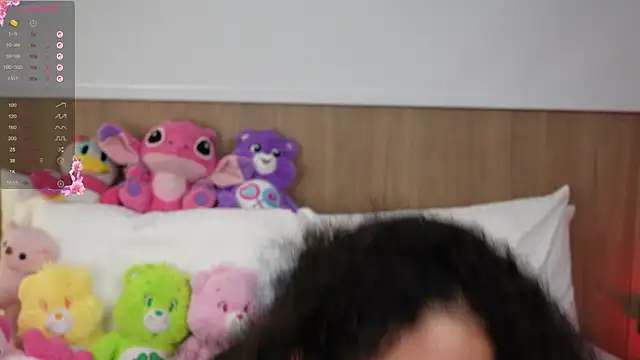 Snapshot of Victoria_Curly chatting on 11-15-25, 05:27 Victoria Curly online show from 11-15-25, 05:27