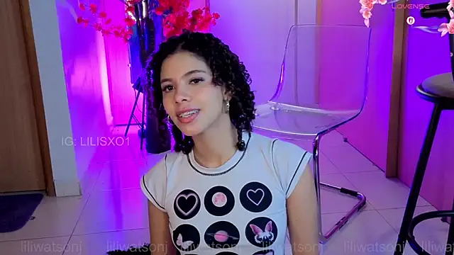 Snapshot of lilijwatson chatting on 02-14-26, 03:58 lilijwatson online show from 02-14-26, 03:58