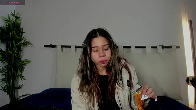 Rachell criss online show from 02-12-26, 04:18