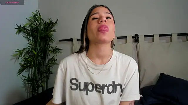 Rachell criss online show from 04-28-26, 04:06