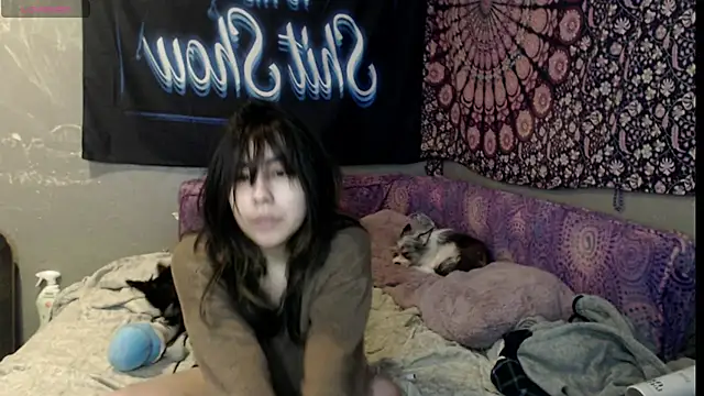 Snapshot of London_Ray chatting on 09-14-25, 08:13 London Ray online show from 09-14-25, 08:13
