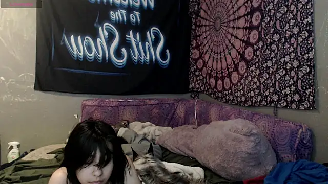 Snapshot of London_Ray chatting on 09-29-25, 04:06 London Ray online show from 09-29-25, 04:06