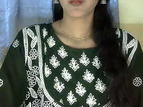 Snapshot of zara_Khan0 chatting on 09-13-25, 02:06 zara Khan0 online show from 09-13-25, 02:06