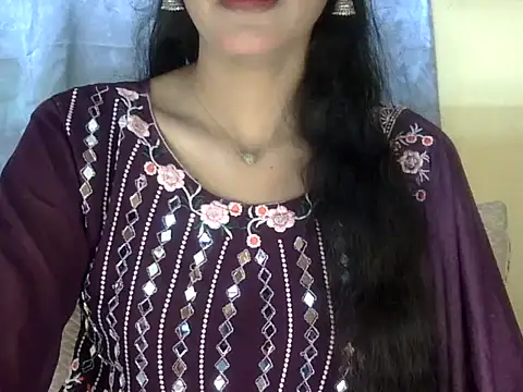 Snapshot of zara_Khan0 chatting on 09-14-25, 02:44 zara Khan0 online show from 09-14-25, 02:44
