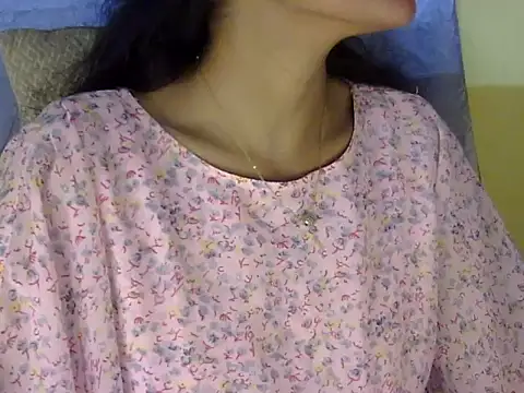 Snapshot of zara_Khan0 chatting on 09-19-25, 02:07 zara Khan0 online show from 09-19-25, 02:07