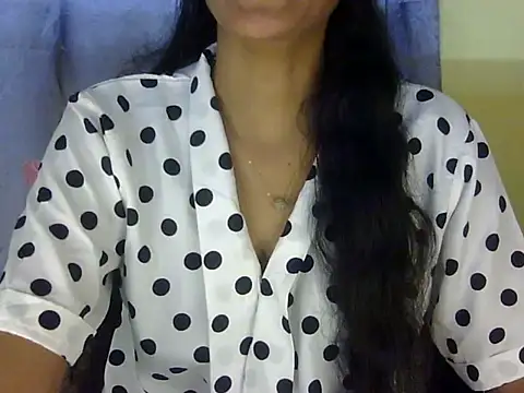 Snapshot of zara_Khan0 chatting on 09-21-25, 03:02 zara Khan0 online show from 09-21-25, 03:02