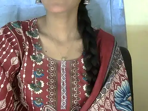 Snapshot of zara_Khan0 chatting on 09-23-25, 04:48 zara Khan0 online show from 09-23-25, 04:48