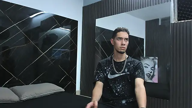 Snapshot of _Axel_09 chatting on 04-07-26, 03:40 Axel 09 online show from 04-07-26, 03:40