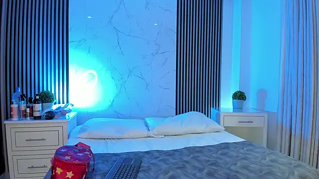 Snapshot of JackAndRosse_ chatting on 01-12-26, 01:38 JackAndRosse online show from 01-12-26, 01:38