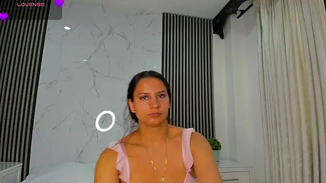 Snapshot of JackAndRosse_ chatting on 02-25-26, 01:10 JackAndRosse online show from 02-25-26, 01:10