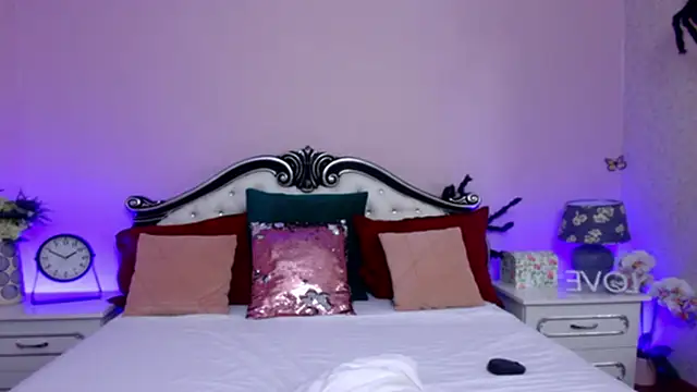 KirraJo online show from 10-13-25, 09:59