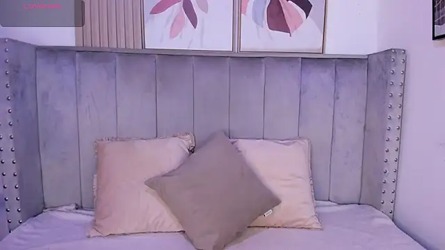 Seshat Hitt online show from 09-25-25, 03:21