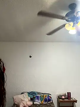 Nia Desire online show from 11-28-25, 06:49