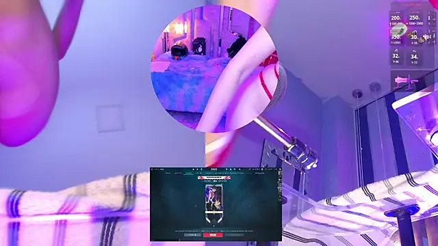 Snapshot of NicoleFerrel chatting on 01-05-26, 05:27 NicoleFerrel online show from 01-05-26, 05:27