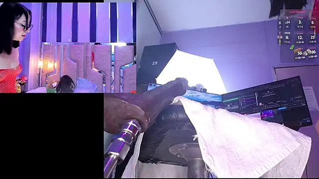 Snapshot of NicoleFerrel chatting on 02-25-26, 02:37 NicoleFerrel online show from 02-25-26, 02:37