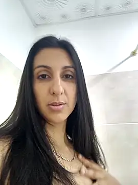 Snapshot of Saloriz_Col chatting on 09-12-25, 02:33 Saloriz Col online show from 09-12-25, 02:33