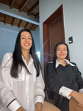 Snapshot of Saloriz_Col chatting on 12-03-25, 02:04 Saloriz Col online show from 12-03-25, 02:04