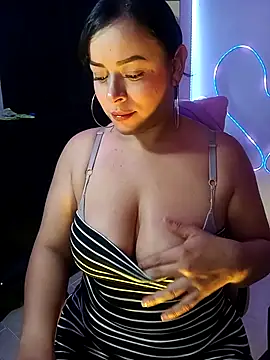 Danniela20 online show from 10-26-25, 10:15