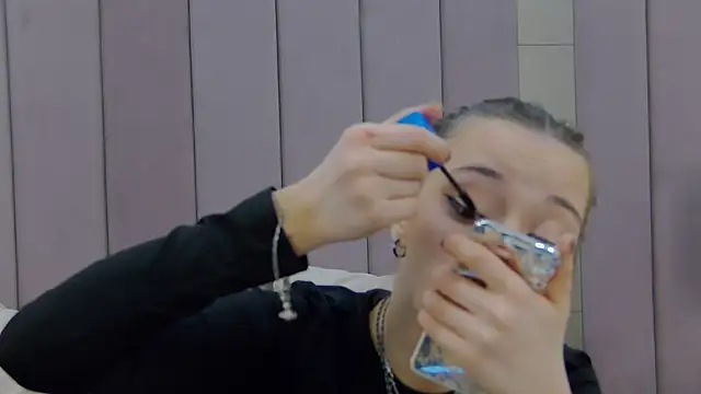 ZoeyNeal online show from 03-27-26, 02:17